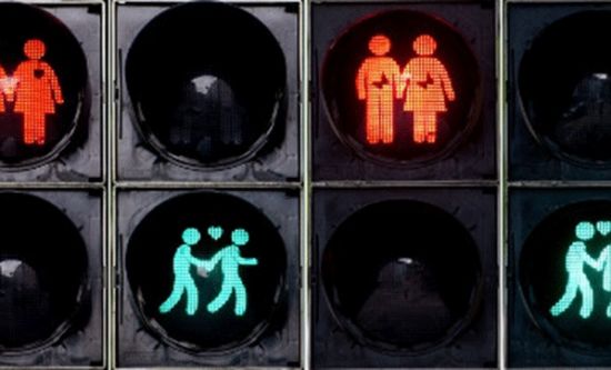 Haber | Trafik ışıklarında eşcinsel figürler