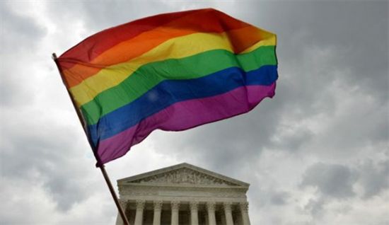 Haber | Homofobiye geçit yok: ABD’de eşcinsel evlilikleri onaylamayan memur tutuklandı