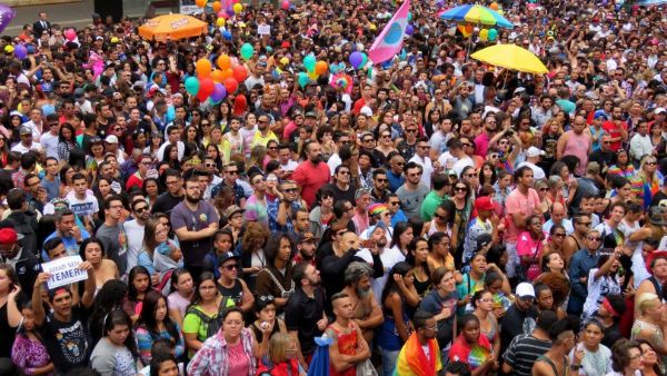 Haber | Mumbai Onur Yürüyüşü; Renk Müzik ve Sevgi Dedi