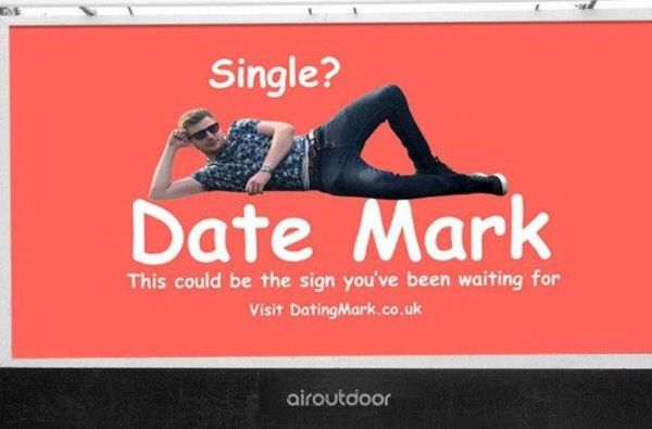 Haber | Billboard’a Randevu Reklamı Veren Heteroseksüel Erkeğe, Binlerce Erkek Talip Oldu!