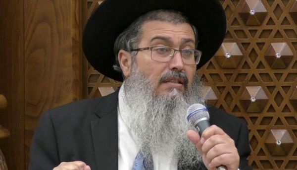 Haber | LGBTİ+ ÖRGÜTLERİ “COVID-19 AŞISI EŞCİNSEL YAPAR” DİYEN HAHAM’LA DALGA GEÇTİ